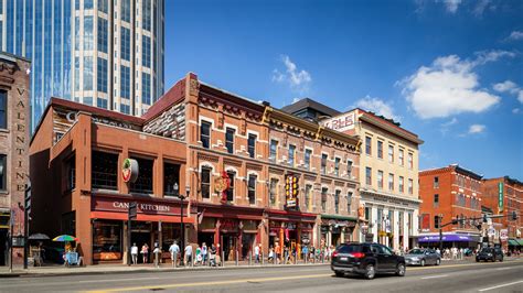 Is It Better to Stay Downtown or Music Row in Nashville? A Discussion Beyond the Surface